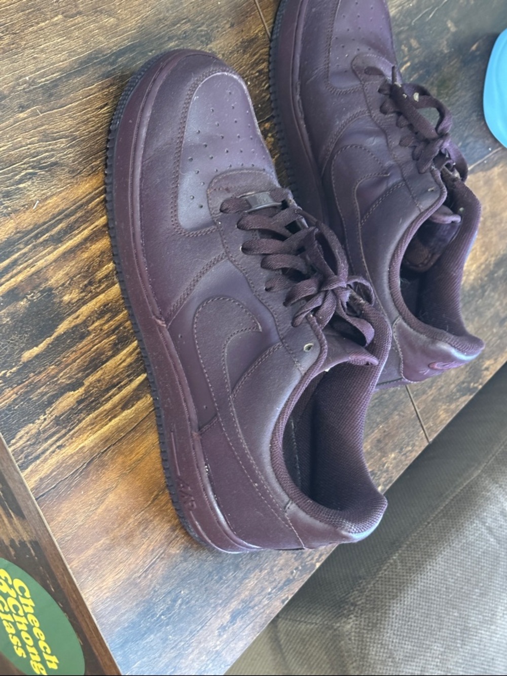 Nike Men's Low-Top Sneakers in Plum